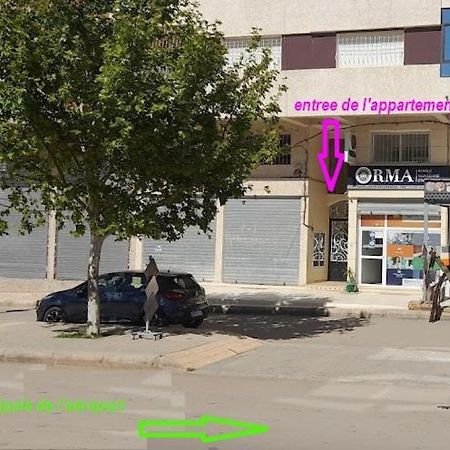 riad les chrifis étape aéroport NAVETTE GRATUITE Fez Esterno foto