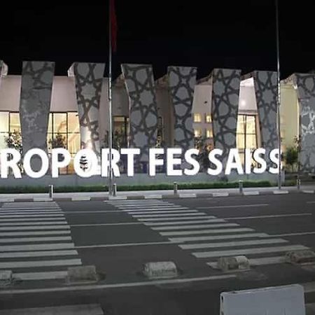 riad les chrifis étape aéroport NAVETTE GRATUITE Fez Esterno foto
